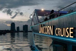 Bangkok: Unicorn Chao Phraya River Dinner Cruise