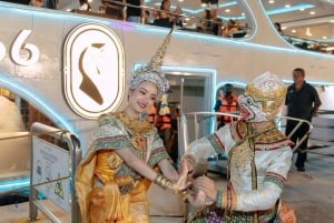 Bangkok: Unicorn Chao Phraya River Dinner Cruise