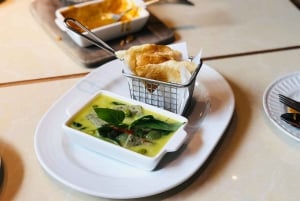 Bangkok: Vegan Thai Food Tour of Bangkok
