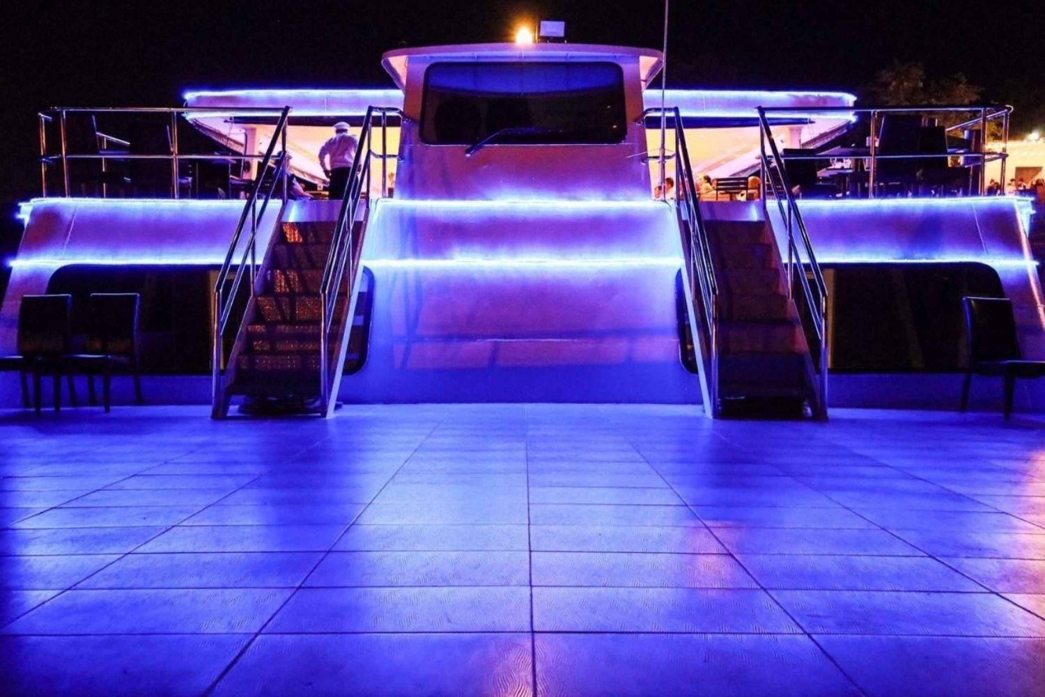 Bangkok: Vela Cruise Buffet Dinner på Chao Phraya