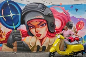 バンコク:ベスパツアー(歴史的建造物巡りと食の試食付き)