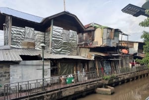 バンコク:ベスパツアー(歴史的建造物巡りと食の試食付き)