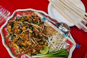 Bangkok Walking Tour : Mouthwatering Journey Food Tour