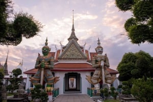 Bangkok: Wat Pho and Wat Arun Guided Walking Tour
