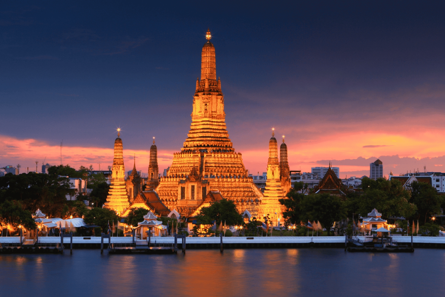 Bangkok: Wat Pho, Wat Arun in der Abenddämmerung und Tour zum Blumenmarkt