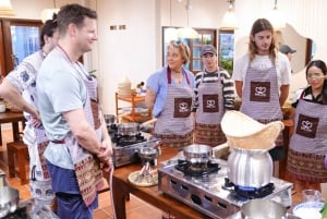 Bangkok: Thaise kookles met witte lotus en markttour