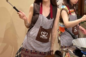 Bangkok: Clase de cocina tailandesa White Lotus con visita al mercado