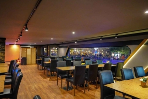 バンコクホワイトオーキッド・チャオプラヤクルーズ、タイ料理ビュッフェ＆ビール