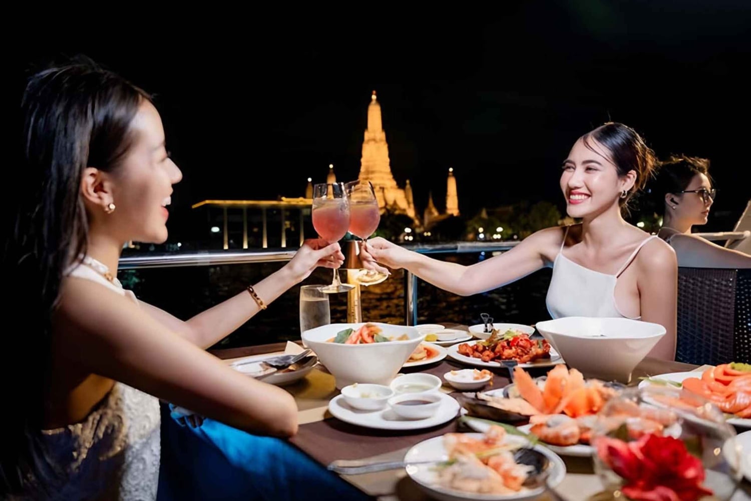Bangkok: White Orchid Chao Phraya Cena en Crucero Cerveza gratis