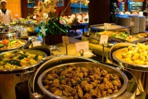 Bangkok: Rejs statkiem White Orchid Chao Phraya, tajski bufet i piwo