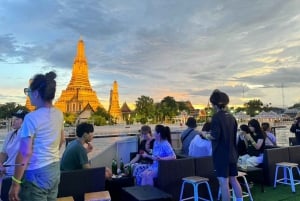 Bangkok: Yodsiam Sightseeing Cruise Snacks & Unlimited Beer