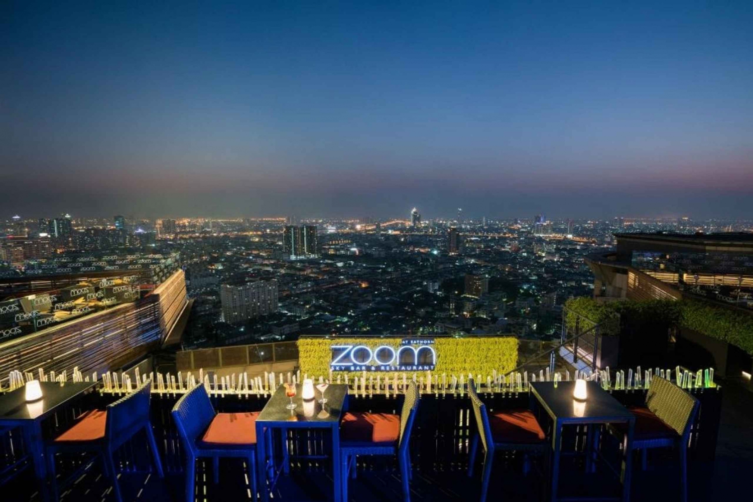 Bangkok: Zoom Sky Bar & Restaurant Drink Voucher