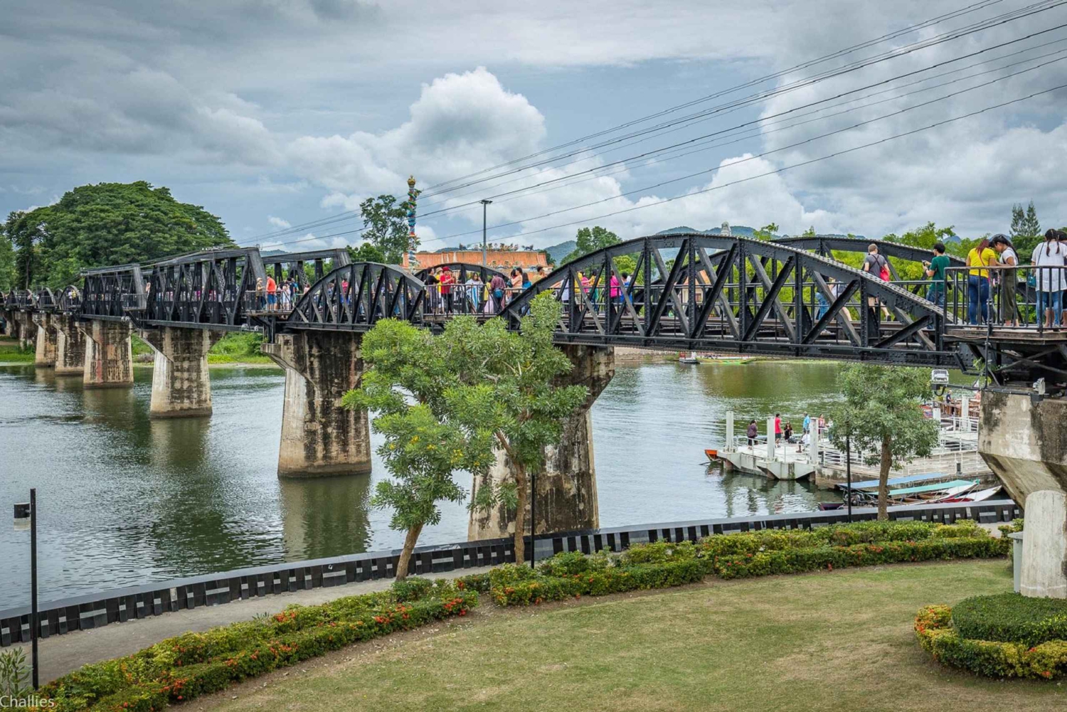 BKK: Mercato galleggiante di Damnoen, ferrovia di Maeklong e ponte sul fiume