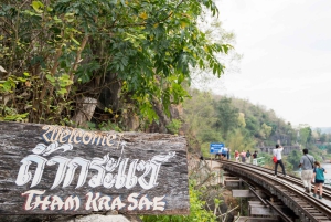 BKK: Mercato galleggiante di Damnoen, ferrovia di Maeklong e ponte sul fiume
