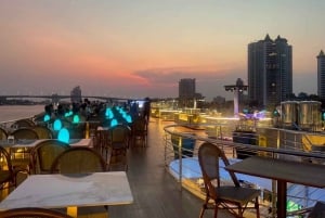 Bangkok : dîner-croisière avec buffet halal et musique live