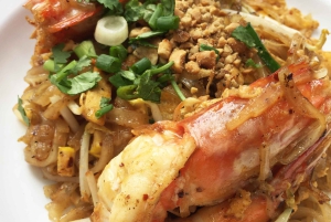 BKKs ultimative Food- & Kanal-Tour „Tuk-Tuk-Tempel & Geschmackserlebnisse”