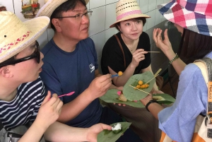 BKKs ultimative Food- & Kanal-Tour „Tuk-Tuk-Tempel & Geschmackserlebnisse”