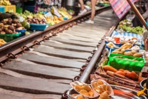 Bangkok : marchés flottants et ferroviaires privés avec visite de fermes