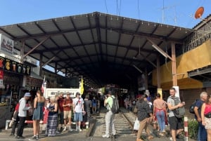Flytende marked og jernbanemarked i Damnoen Saduak (halv dag)