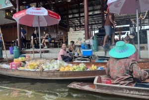 Mercado flutuante Damnoen Saduak, rio Kwai e passeio de trem