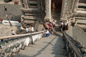 Damnoen Saduak, Reclining Buddha, and Wat Arun Private Tour