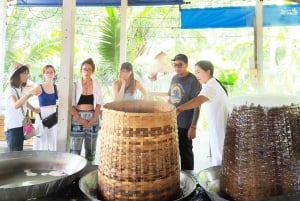 Entdecke das Kokosnuss-Paradies: Authentische Tagestour nach Samut Sakhon