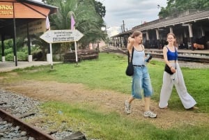 Entdecke das Kokosnuss-Paradies: Authentische Tagestour nach Samut Sakhon