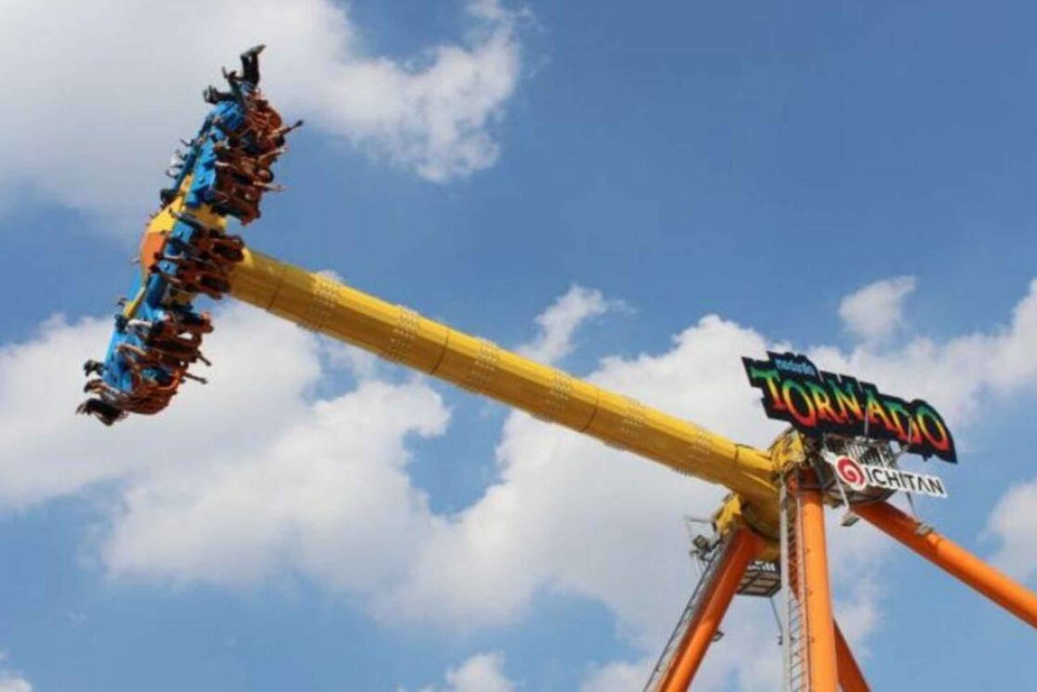 Dream World ze śnieżnym miasteczkiem, gokartami i międzynarodowym lunchem