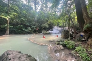 Chutes d'eau d'Erawan et grotte de Pra That Kancanaburi
