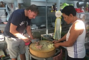 Experience Dining and Cooking at a Friend's Home (Local)