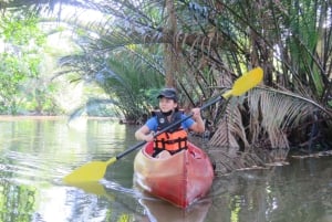 Utforska Bangkoks djungel med cykel, kajak och båt - liten grupp