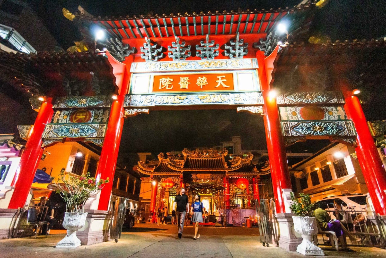 Explore The Back Alleys And Hidden Gems In Chinatown Bangkok