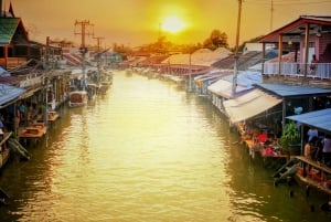 Floating Markets Amphawa & Thaka: Private Weekend Tour