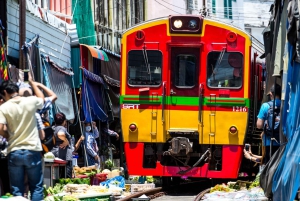Bangkok: Tour dei mercati galleggianti e di Maeklong in charter privato