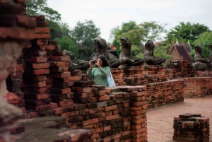 Fra Bangkok: Overkommelig tur til Ayutthayas højdepunkter