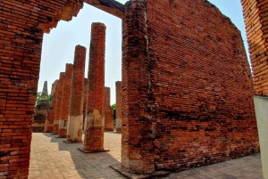 バンコク発：アユタヤ 2 日間 1 泊 遺産探検