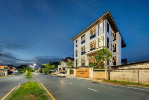 バンコク発：アユタヤ 2 日間 1 泊 遺産探検