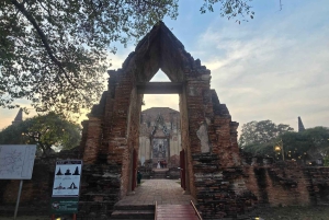 Da Bangkok: Tour pomeridiano della serenità e giro in barca di Ayutthaya