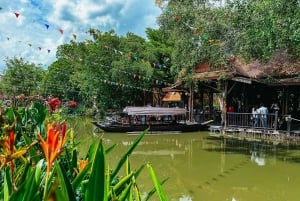 From Bangkok: Ayutthaya & Ayothaya Floating Market Day Trip