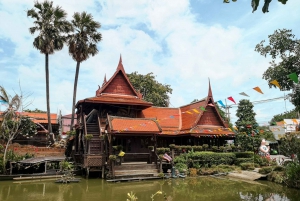 From Bangkok: Ayutthaya & Ayothaya Floating Market Day Trip