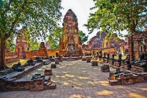 From Bangkok: Ayutthaya Day Tour by Car with Lunch