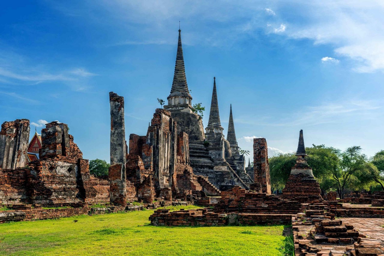 Von Bangkok aus: Ayutthaya - Tempel mit Café, die man unbedingt gesehen haben muss