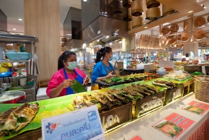 バンコク発：カフェのあるアユタヤの必見寺院