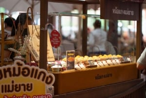 バンコク発：カフェのあるアユタヤの必見寺院