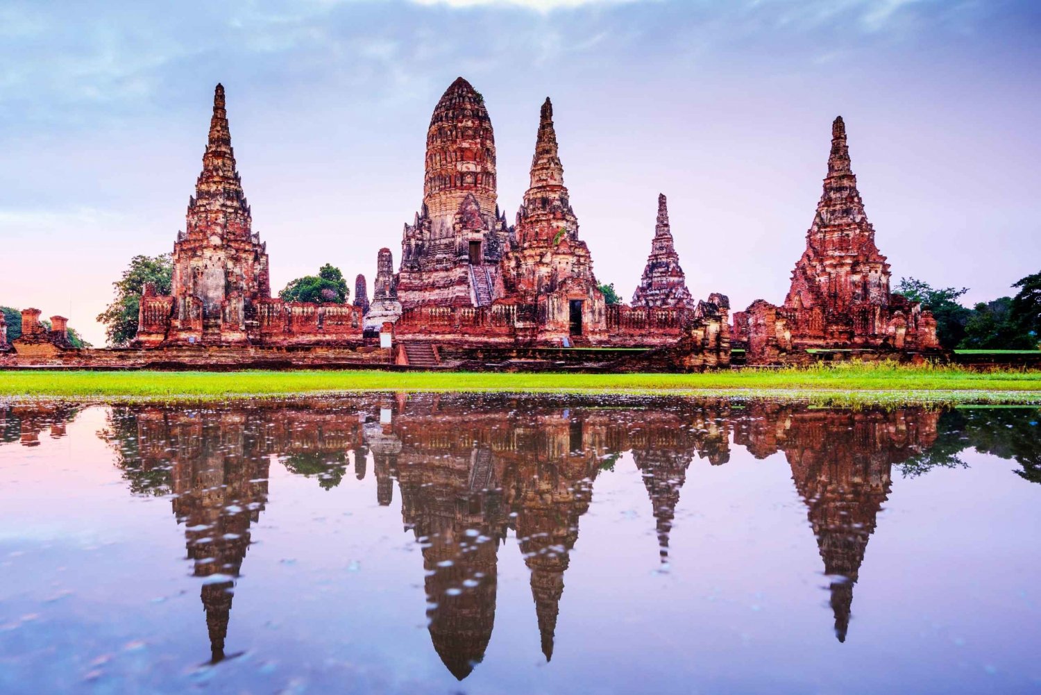 From Bangkok: Ayutthaya Temples Guided Group Tour