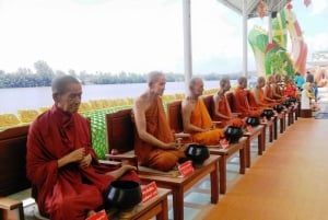 From Bangkok: Chachoengsao Tour and Bang Pakong River Cruise