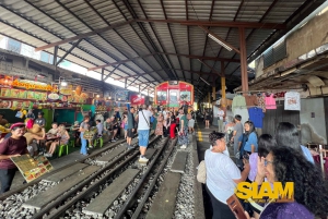 Из Бангкока: экскурсия на плавучий рынок Дамноен и железнодорожный рынок