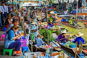 From Bangkok: Damnoen Saduak & Train Market Tour in Spanish