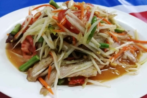 Vanuit Bangkok: Privétour Erawan Park & Olifanten voeren