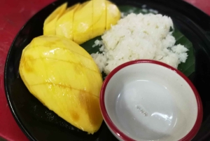 Vanuit Bangkok: Privétour Erawan Park & Olifanten voeren